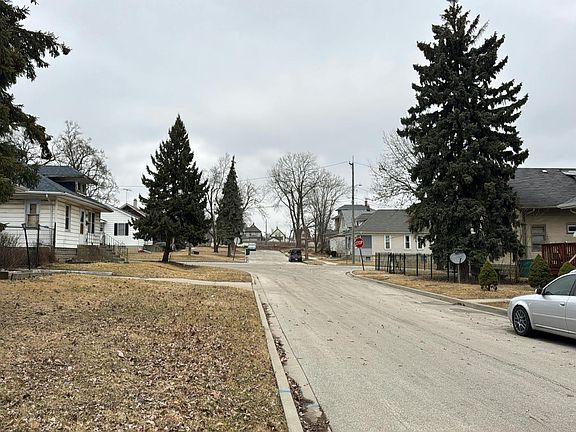 5th image of 619 Ida St