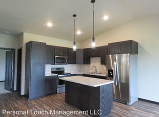 1828 44th Ave S, Moorhead, MN 56560