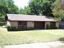 1st image of 3819 Treeline Dr