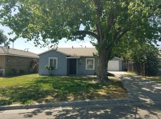 521 E Laurel Ave, Visalia, CA 93292