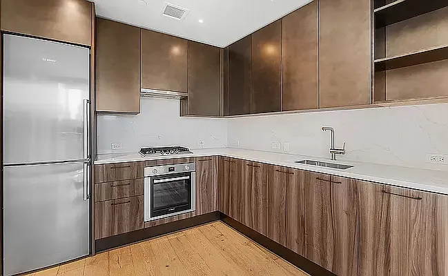 Rented by Manhattan Realty Group | media 6
