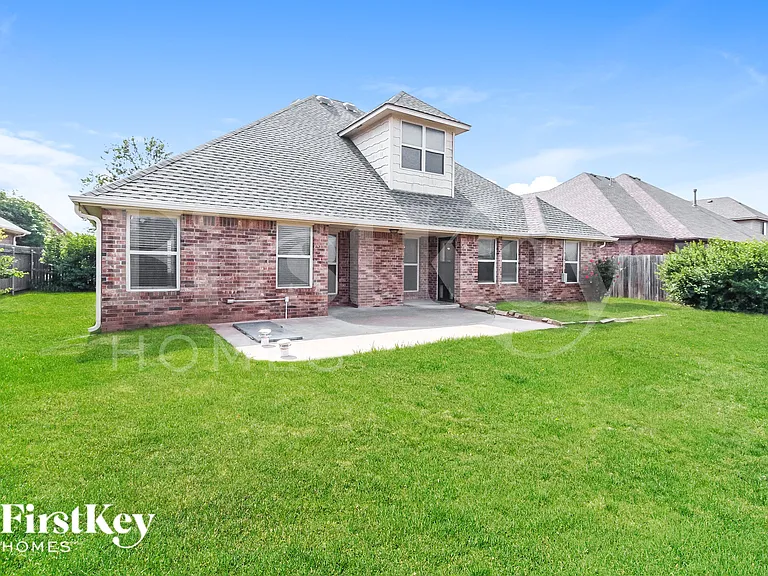 2604 Busheywood Dr — Photo 15