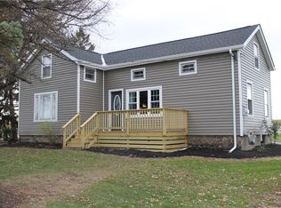 10616 Maple Ridge Rd, Medina, NY 14103