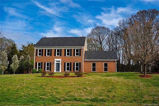 1st image of 15023 Wiltshire Manor Dr