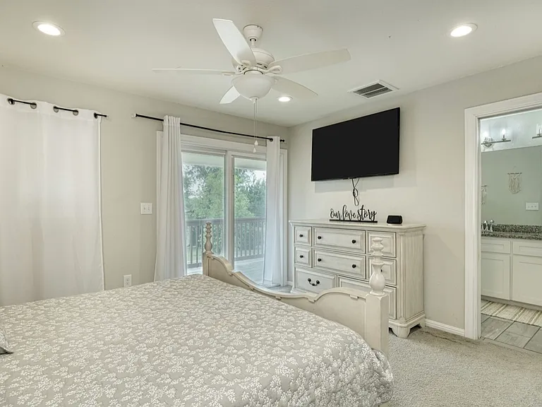 103 W Wilbarger St — Photo 5