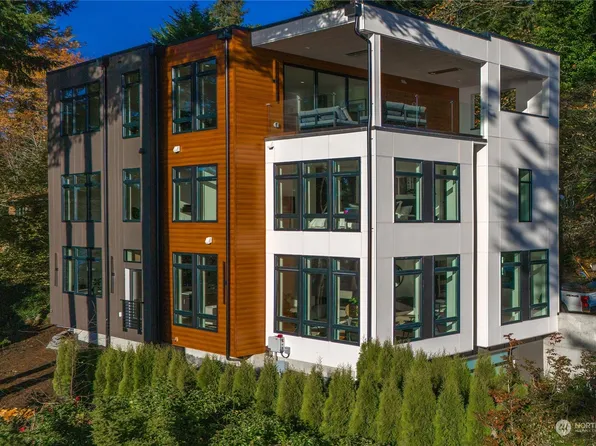 2263 E Lake Sammamish Place SE, Sammamish, WA 98075