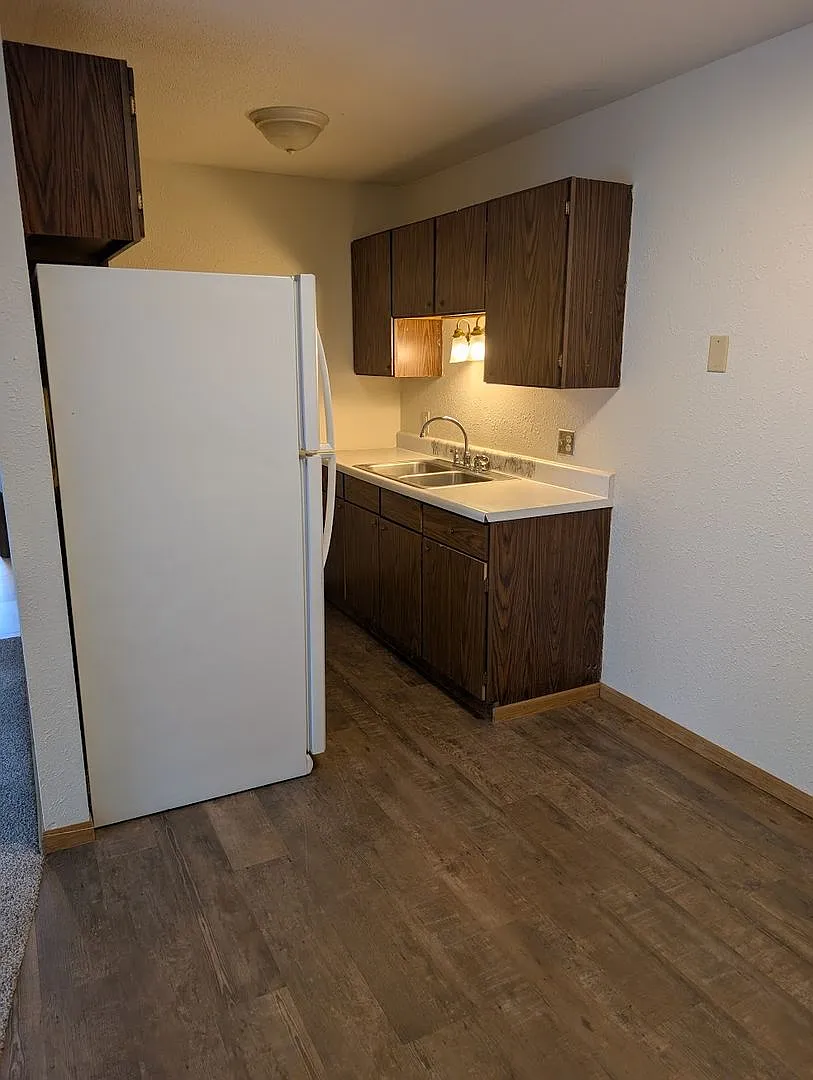 North View Apartments — Photo 3