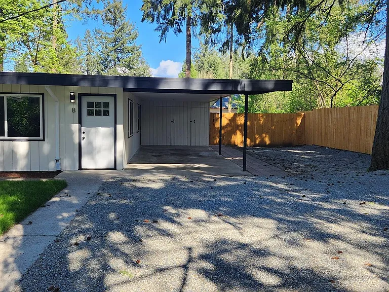 7435 Mullen Rd SE #B — Photo 1