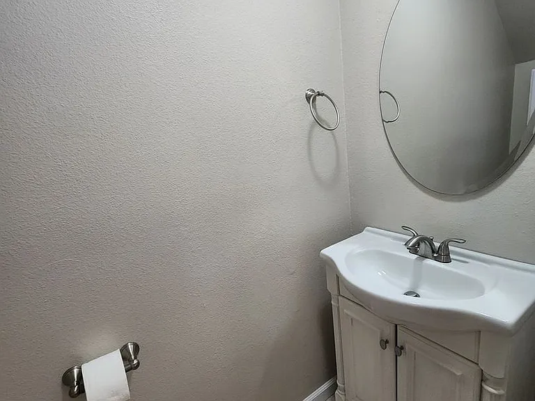 1744 Longbranch Ave — Photo 6