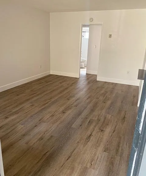 1621 La Playa Ave #8 — Photo 10