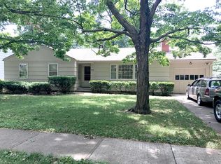 4909 W 69th St, Prairie Village, KS 66208