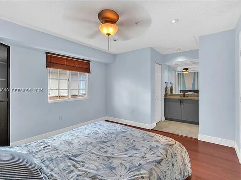 2845 NE 185th St #Townhouse 903 — Photo 17