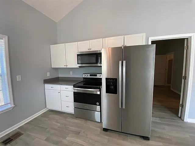 1074 S Barksdale St #1074 — Photo 4