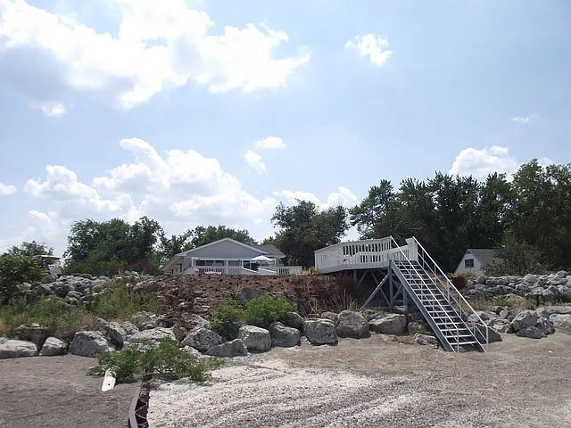 12545 Lagoon Dr photo 1