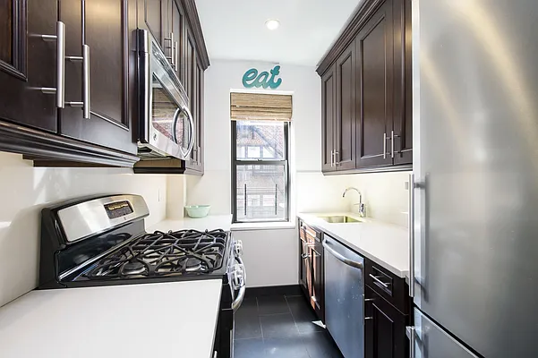 Sold by Owner | media 9