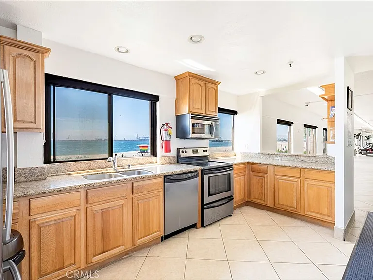 1750 E Ocean Blvd #201 — Photo 17