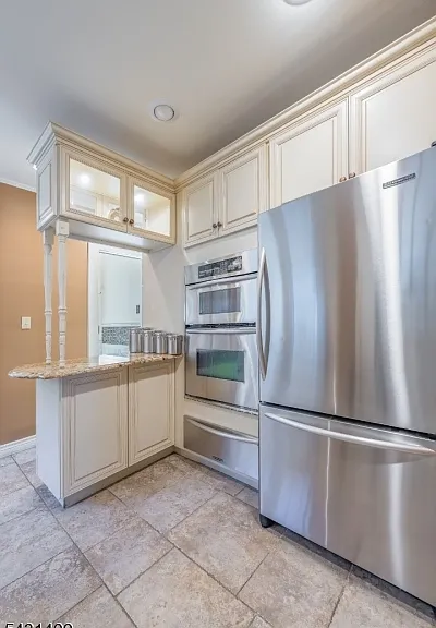 366 Gregory Ave — Photo 17