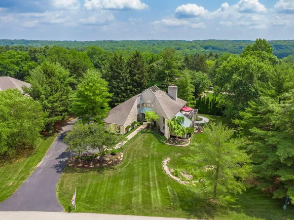 1500 Abbotsford Green Dr, Powell, OH 43065