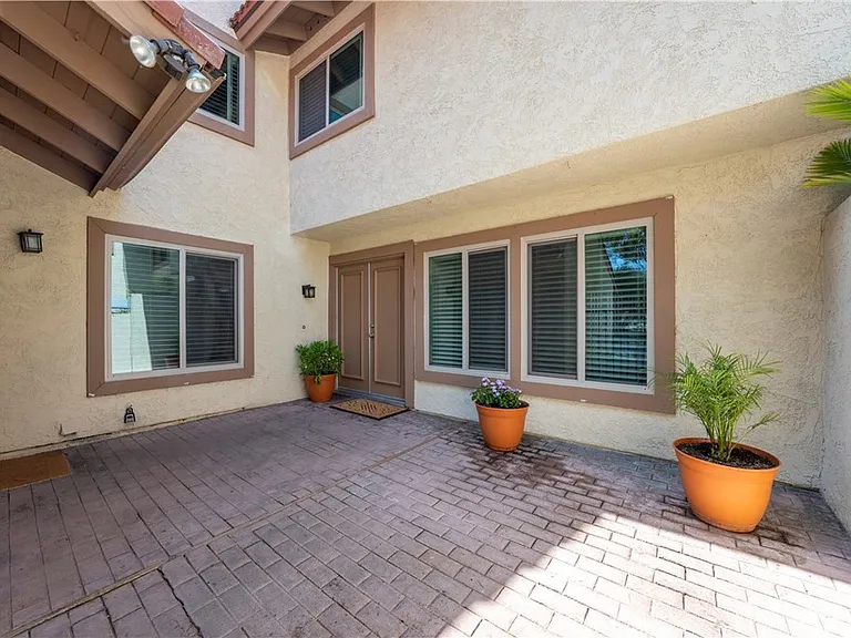 8462 Idlewild Cir — Photo 24