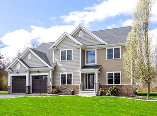 115 Oak Ave, Lunenburg, MA 01462