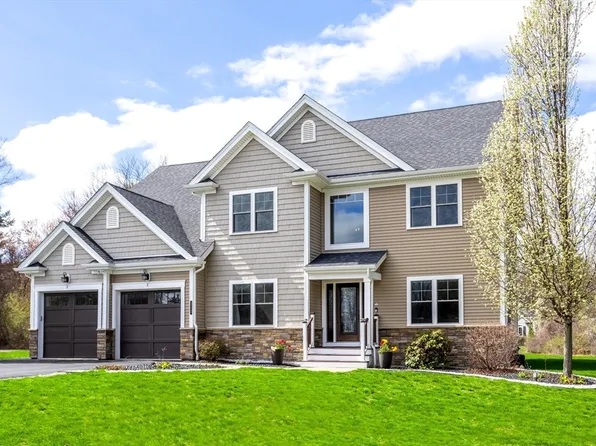 115 Oak Ave, Lunenburg, MA 01462