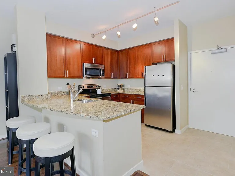 437 New York Ave NW #505 — Photo 5