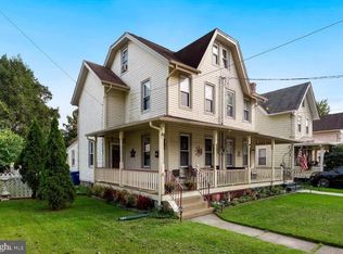 725 Chestnut St, Delanco, NJ 08075