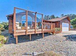 1906 NW Cockleshell St, Waldport, OR 97394