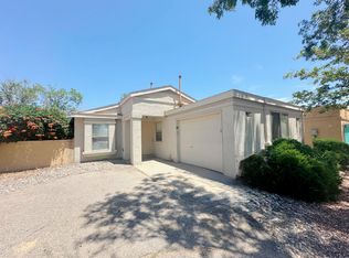 1329 Lil Ave NE, Rio Rancho, NM 87144
