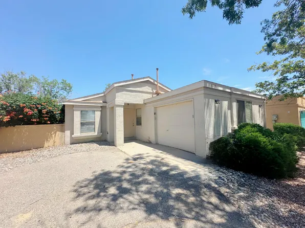1329 Lil Ave NE, Rio Rancho, NM 87144