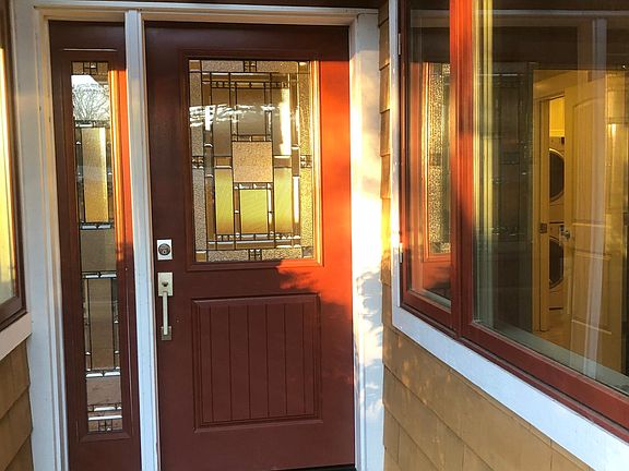 2nd image of 622A Laurel Ave