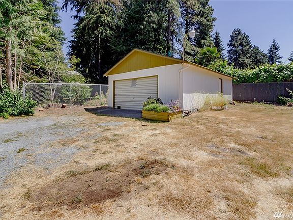 4th image of 3231 S 164th St