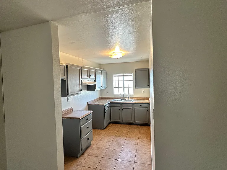 3120 W 113th St #3 — Photo 2