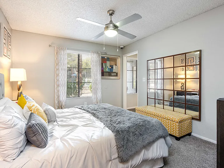 Boulevard at 4201 Apartments — Photo 8