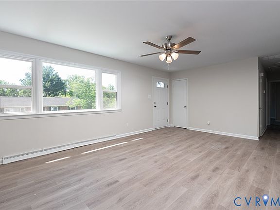 3rd image of 3209 Garland Ave