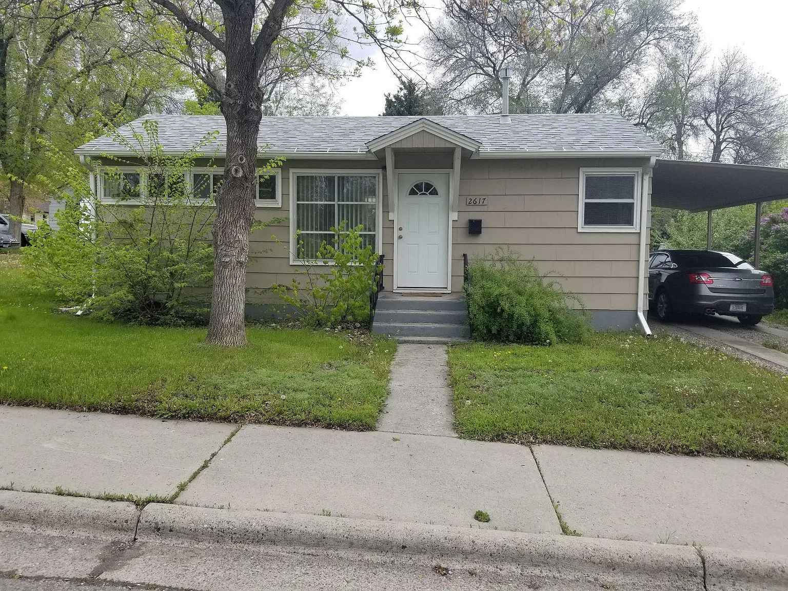 2 bed, 628 sqft, $1,300 — Photo 1