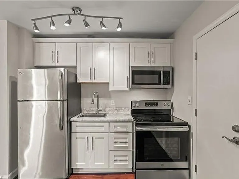 2630 Merry Oaks Trl — Photo 12