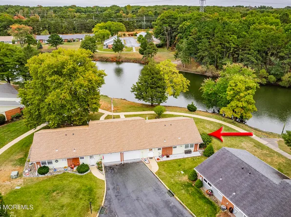 417A Chatham Court, Lakewood, NJ 08701