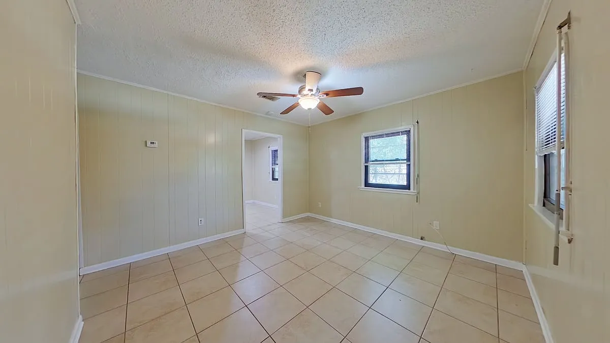511 Fir Avenue — Photo 3