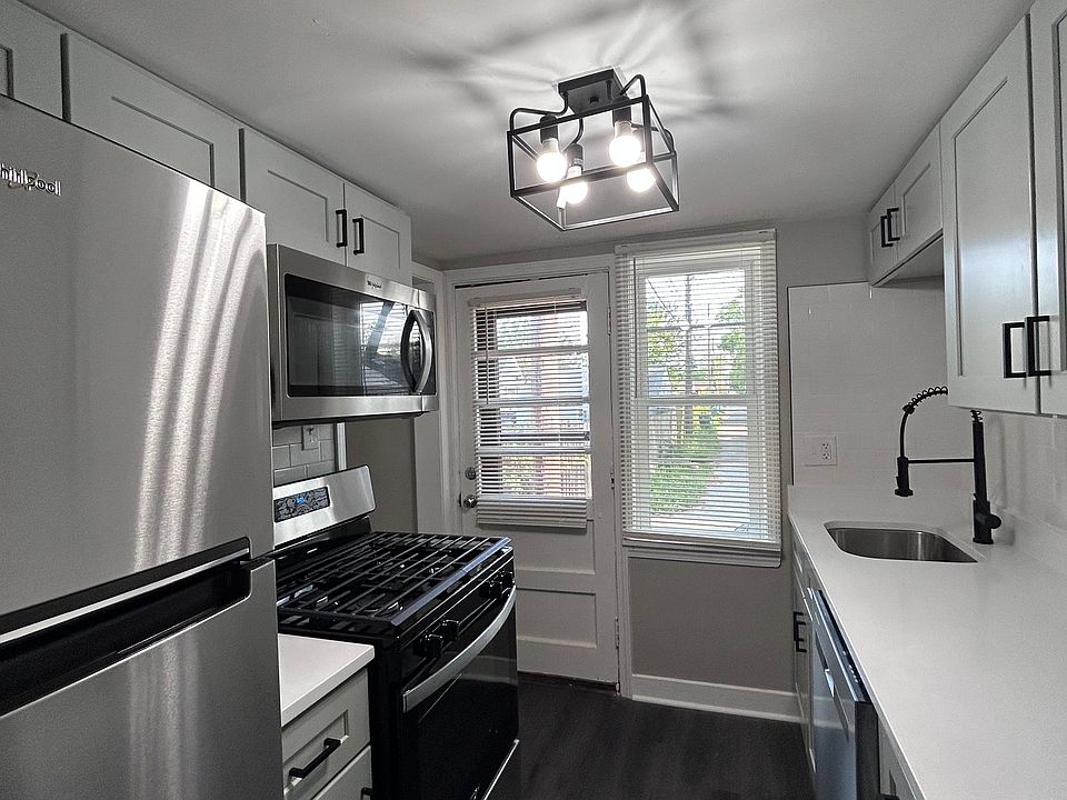 1st image of 648 E 169th St #648