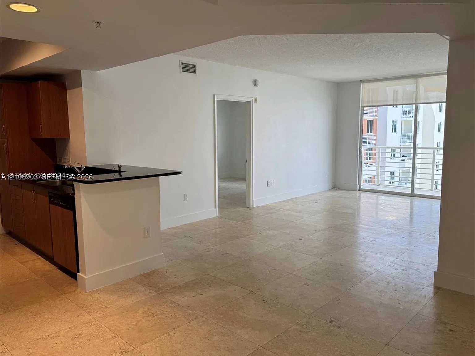 Venture At Aventura West — Photo 3