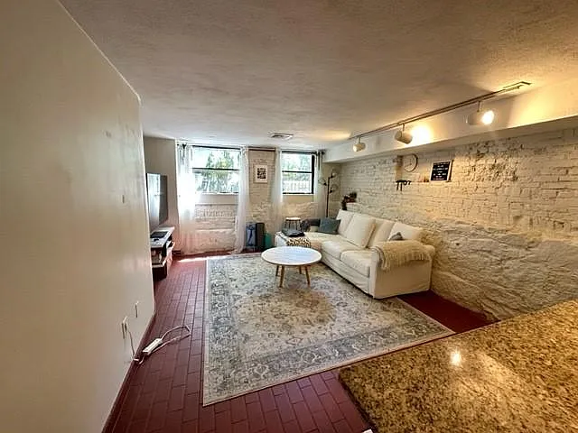 12 Greenough Ln #LL2 — Photo 3