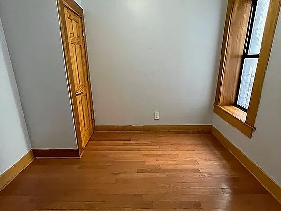 5th image of 426 E 22nd St #2B