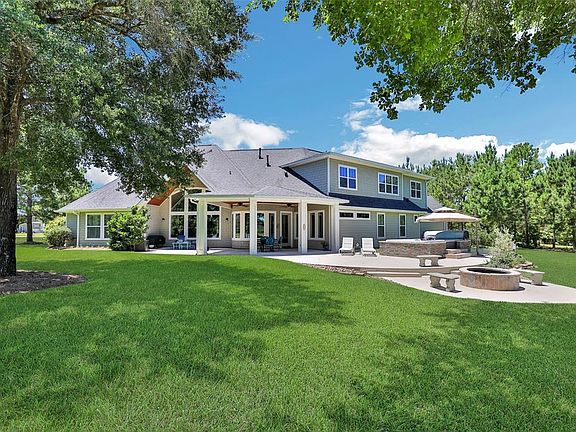 4th image of 310 Lakeside Hills Dr