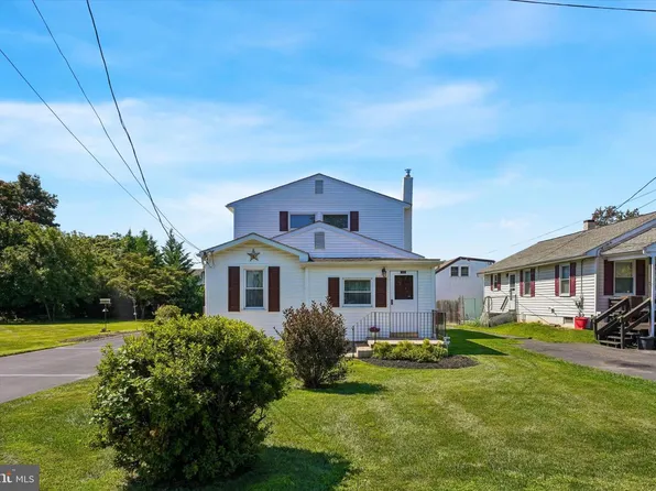 312 Elm St, Warminster, PA 18974