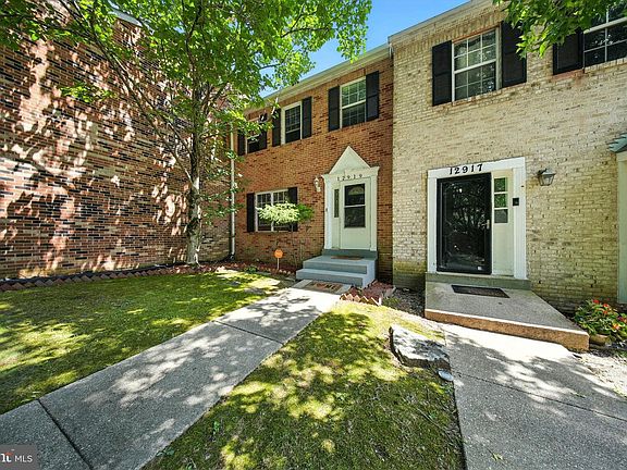 2nd image of 12919 Trumbull Dr