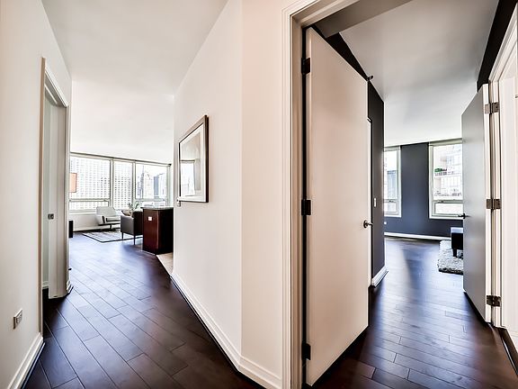 3rd image of 33 W Ontario St APT 32B