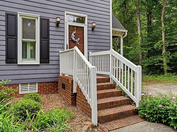 2nd image of 4420 Pike Rd