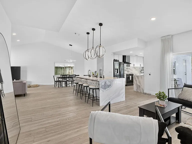 16709 SW 5th Ct — Photo 11