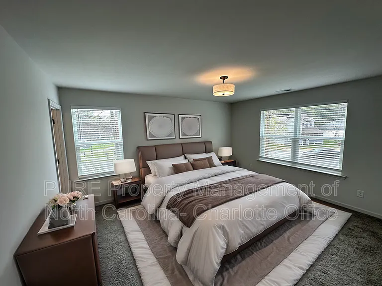 2649 Hemphill St — Photo 23